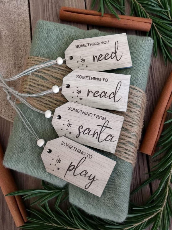 Adorable oak-veneered MDF gift labels